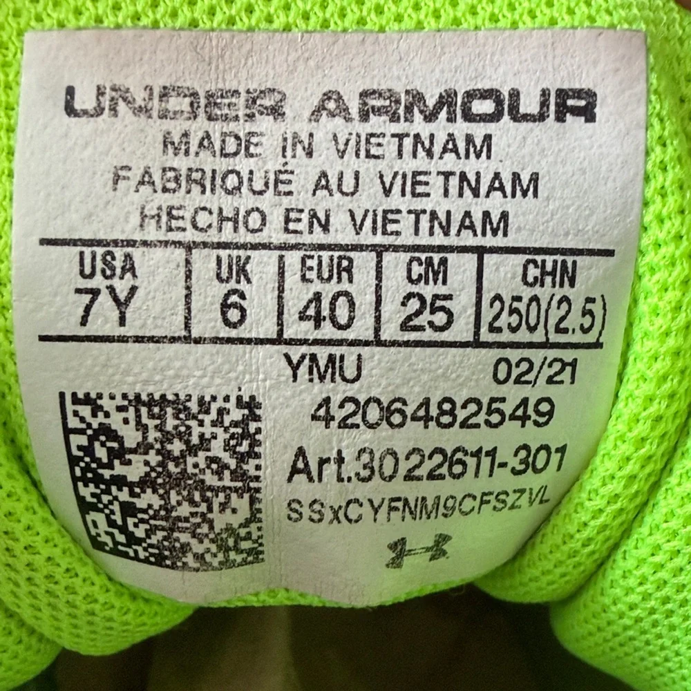 Under Armour Neon Green and Black Youth Running Shoes - Picture 2 of 3